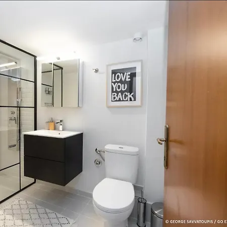 Relaxing Nest With Hydromassage Shower Apartament Saloniki