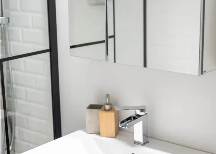 아파트 Relaxing Nest With Hydromassage Shower 테살로니키
