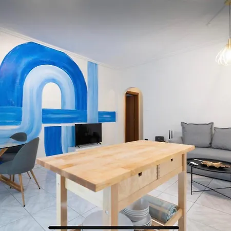 Awarded Relaxing Nest With Hydromassage Shower Apartman Szaloniki