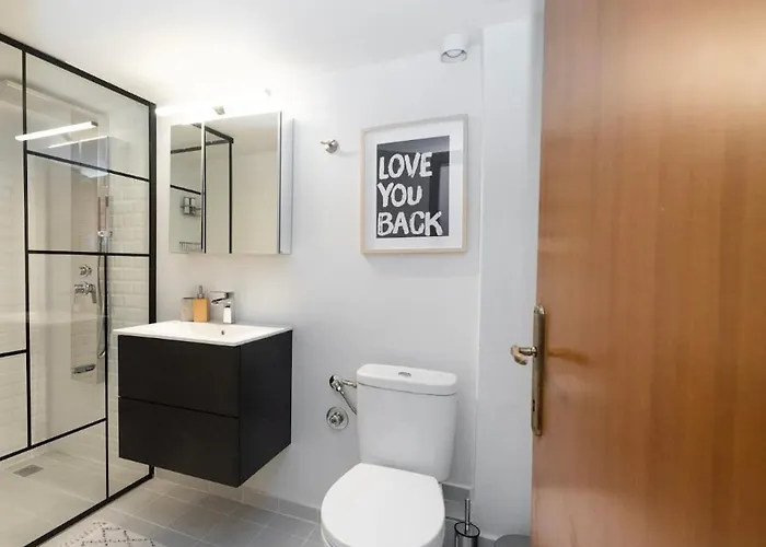 Relaxing Nest With Hydromassage Shower Appartement Thessalonique