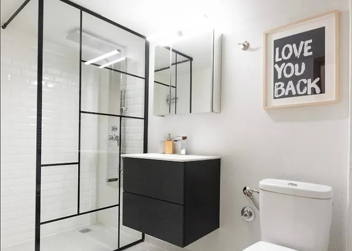 Relaxing Nest With Hydromassage Shower