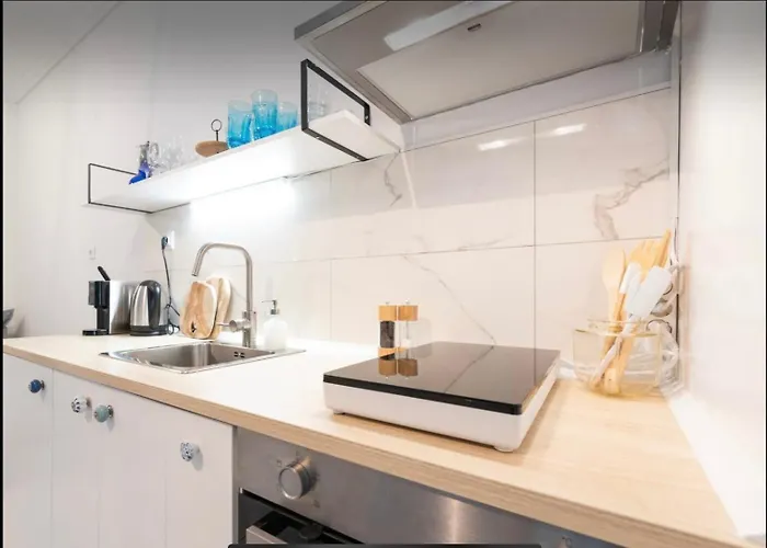 Relaxing Nest With Hydromassage Shower Appartement *