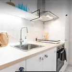 Relaxing Nest With Hydromassage Shower