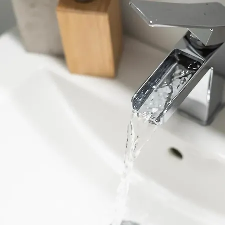 Relaxing Nest With Hydromassage Shower Thessaloniki