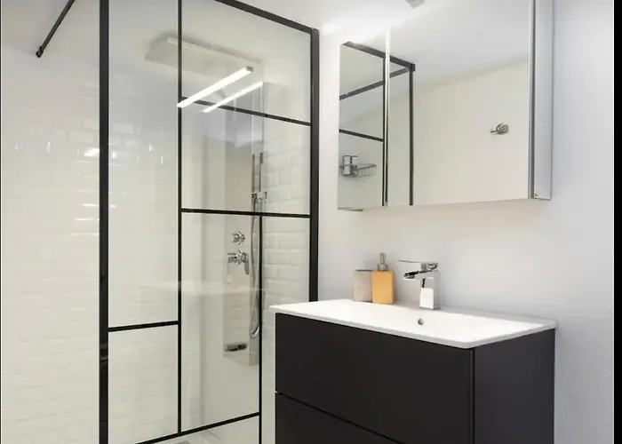 Relaxing Nest With Hydromassage Shower * Thessaloníki